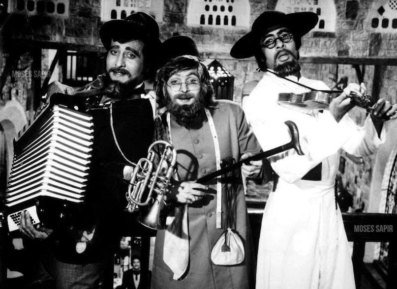 From Amar Akbar Anthony to Muqaddar Ka Sikandar, Naseeb, and Hum, their partnership produced some of Hindi cinema’s most memorable hits, and their friendship spanned nearly two decades.