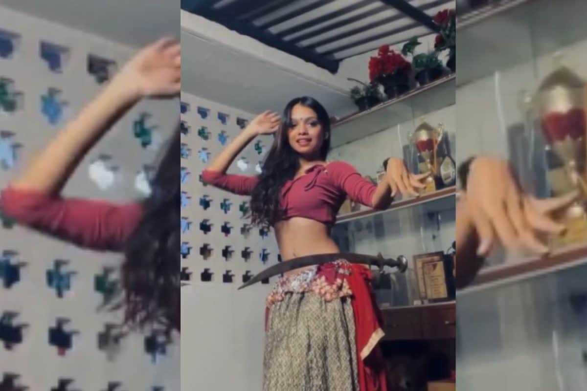 कमर पर तलवार रख लड़की ने किया कातिलाना डांस, Afghan Jalebi गाने पर दिखाई ऐसी अदा के देखते रह गए लोग!