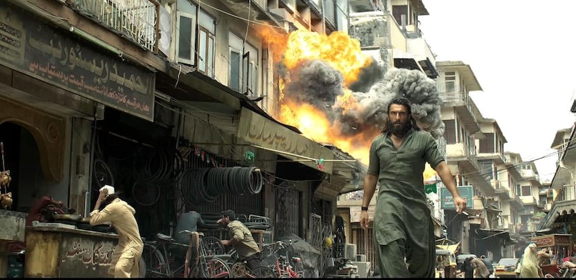 Ranveer Singh, Dhurandhar, why watch Dhurandhar, Dhurandhar movie, Sanjay Dutt, Akshaye Khanna, R Madhavan, Arjun Rampal, and Sara Arjun