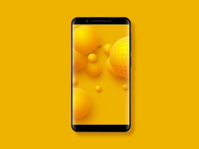 स्टॅटिक म्हणजे साधा फोटो असलेला वॉलपेपर फक्त स्क्रिनवर दिसतो. तो दर क्षणी कोणतंही नवीन काम करत नाहीत, जीपीयू पुन्हा पुन्हा प्रोसेस करत नाही, म्हणून ते बॅटरीवर खूपच कमी परिणाम करतात. असे वॉलपेपर वापरल्याने बॅटरीवर थेट येत नाही. यावेळी बॅटरी मुख्यत्वे स्क्रीन ब्राइटनेस आणि अ‍ॅप वापरामुळे कमी होते, वॉलपेपरमुळे नाही.