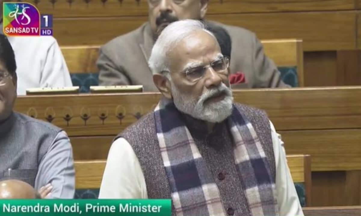  दादा तबियत ठीक है ना लोकसभा में वंदे मातरम् पर चर्चा में  पीएम मोदी ने किससे पूछा हालचाल