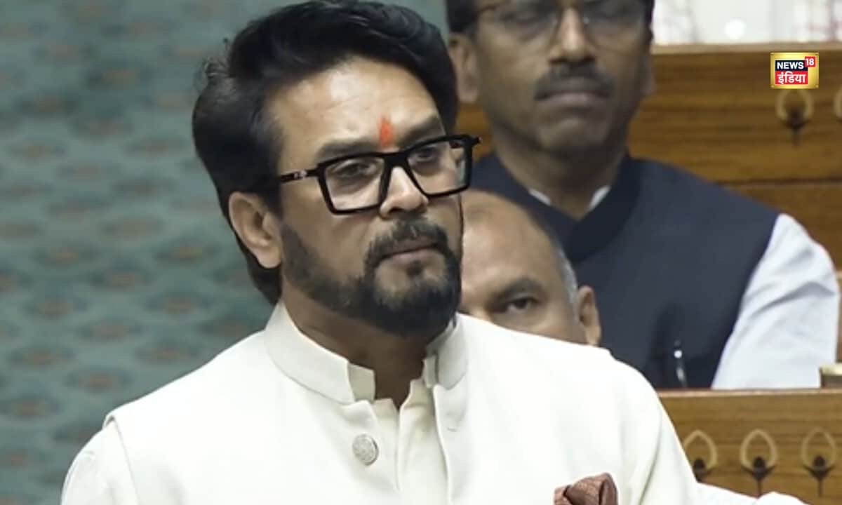 वंदे मातरम’ सिर्फ गीत नहींराष्ट्रीय प्रेम की रीत है कांग्रेस इससे भयभीत है BJP सांसद अनुराग ठाकुर ने कांग्रेस पर साधा निशाना 