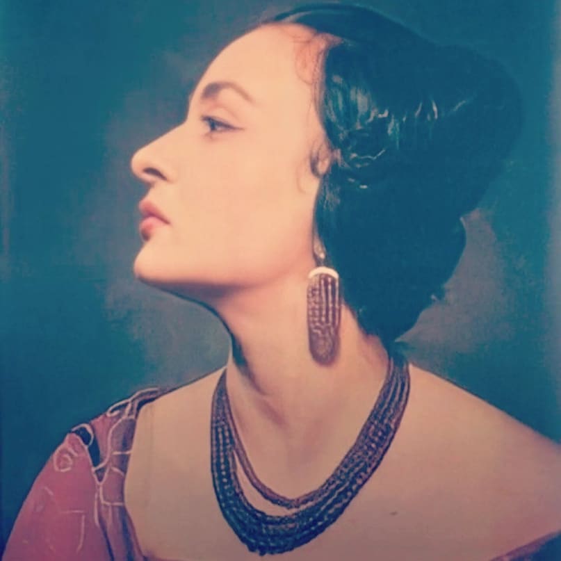 हिंदी सिनेमा की इस पावरफुल वैंप का अंत काफी दर्दनाक था. उनके आखिरी दिनों में उनके साथ कोई नहीं था. वो जीवन के आखिरी पलों में कई गंभीर बीमारियों से जूझ रही थीं और लंबी बीमारी के बाद 2006 में 73 साल की उम्र में उनका निधन हो गया.