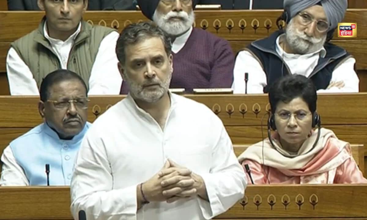 RSS का सभी संस्‍थाओं पर कब्‍जा सत्‍ता के साथ चुनाव आयोग का तालमेल राहुल गांधी का बड़ा हमला