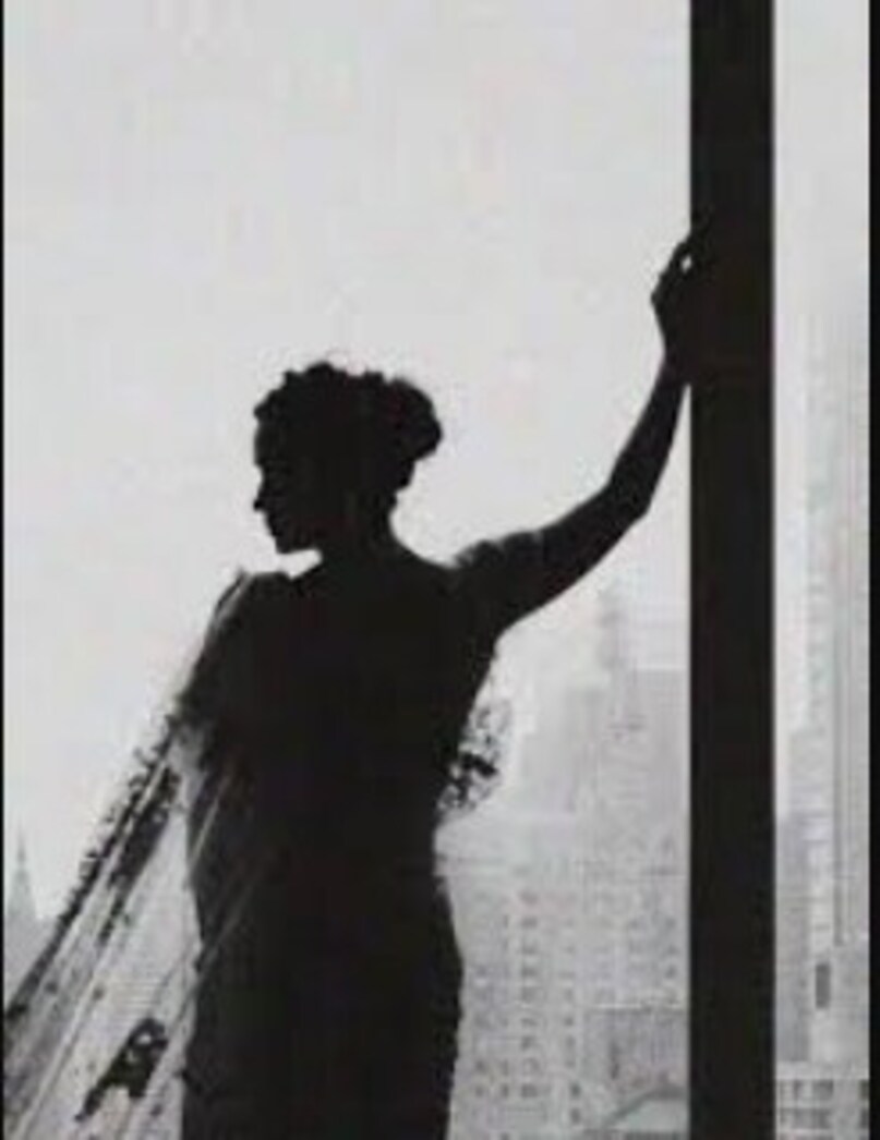 कई कलाकार ऐसे हैं जिन्होंने ब्लॉकबस्टर डेब्यू के साथ शोहरत पाई, लेकिन अचानक गायब हो गए. यह कहानी भी ऐसी ही एक स्टार की है. उन्होंने सलमान खान के साथ 'मैंने प्यार किया' और ‘हम साथ साथ हैं’ में काम किया, लेकिन वो स्टारडम और शोहरत के शिखर पर नहीं पहुंच सकीं.