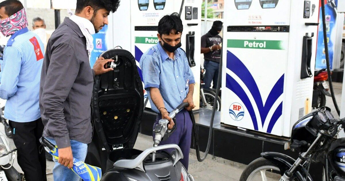 Petrol Diesel Price : नोएडा से पटना तक बदल गए तेल के दाम, चेक करें आज कहां महंगा हुआ पेट्रोल