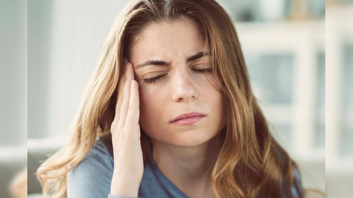 सिरदर्द से रहते हैं परेशान, न्यूरोलॉजिस्ट ने बताया इससे छुटकारा पाने का आसान उपाय, देखें वीडियो