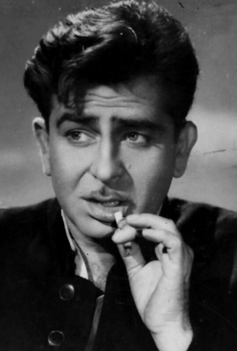 We are talking about one and only Raj Kapoor, the showman of Bollywood and the incident took place during the shooting of Rishi Kapoor’s debut film Bobby in the scenic valleys of Kashmir. We are talking about one and only Raj Kapoor, the showman of Bollywood and the incident took place during the shooting of Rishi Kapoor’s debut film Bobby in the scenic valleys of Kashmir.