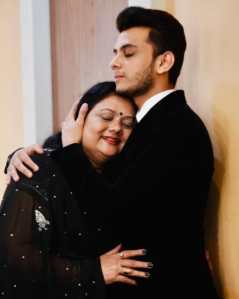 Son of Daily-Wage Workers, He Debuted With YRF, Today He’s Part Of An Oscar-Shortlisted Film