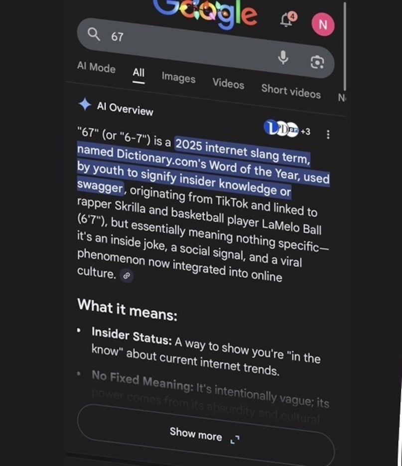 அதாவது செல்போன், லேப்டாப் உள்ளிட்டவற்றில் கூகுளை திறந்து 67 அல்லது 6-7 என டைப் செய்து என்டர் செய்தால் போதும். சில விநாடிகளில் உங்களின் செல்போன் மற்றும் லேப்டாப் ஸ்கிரீன் சற்று 'ஷேக்' ஆகும். இதனை பார்த்து யாரும் பயப்பட வேண்டாம். மேலும், செல்போன் அல்லது லேப்டாப்பில் பிரச்சனை என்று நினைக்க வேண்டாம். இது தனது வாடிக்கையாளர்களுக்கு கூகுள் தந்துள்ள 'சர்ப்ரைஸ்' மட்டுமே. இதனால் உங்களின் செல்போன் மற்றும் லேப்டாப்பிற்கு எந்த பிரச்சனையும் இருக்காது.