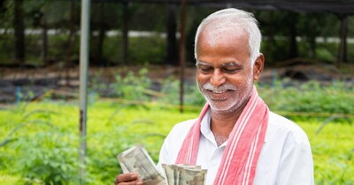 पीएम किसान की 21 किस्‍तें किसानों को मिल चुकी है. 