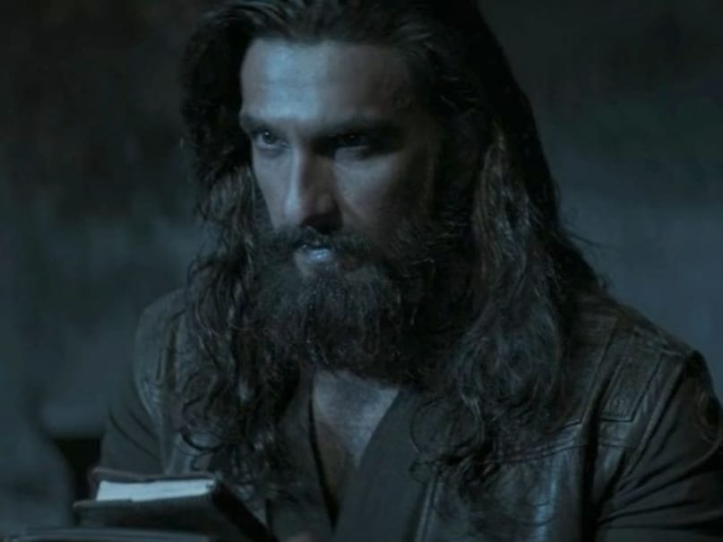 dhurandhar, dhurandhar in pakistan, most pirated film in pakistan, dhurandhar banned in pakistan, dhurandhar box office collectin, धुरंधर, धुरंधर पाकिस्तान, रणवीर सिंह धुरंधर, धुरंधर बॉक्स ऑफिस कलेक्शन