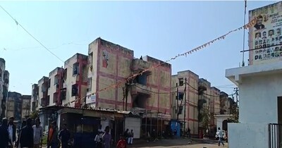 पेयजल के वॉल्व सीवर के पानी में डूबे मिले.