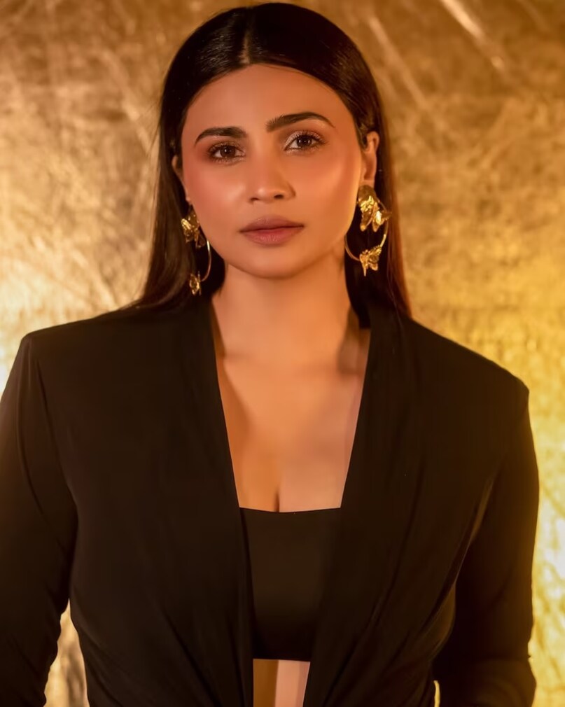 daisy shah, daisy shah background dancer, katrina kaif, daisy shah rejected bodyguard film, jai ho movie, salman khan, डेजी शाह, बैकग्राउंड डांसर डेजी शाह, कैटरीना कैफ, सलमान खान, बॉडीगार्ड फिल्म, डेजी शाह न्यूज