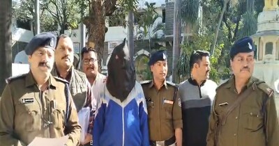 अब्दुल रशीद पर 100 से ज्यादा केस दर्ज हैं.