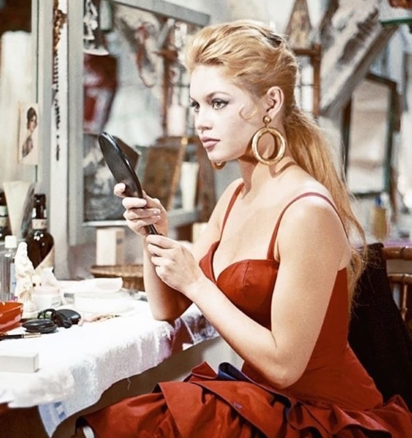 brigitte bardot, brigitte bardot death, brigitte bardot pased away, french actress brigitte bardot, brigitte bardot affairs, brigitte bardot controversial life, ब्रिजिट बार्डोट,ब्रिजिट बार्डोट निधन, ब्रिजिट बार्डोट विवाद, ब्रिजिट बार्डोट अफेयर, ब्रिजिट बार्डोट रिलेशनशिप