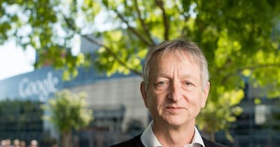 हिंटन का कहना है कि अब AI इंसानों की तरह तर्क करना और पेचीदा समस्याओं को सुलझाना सीख गया है.