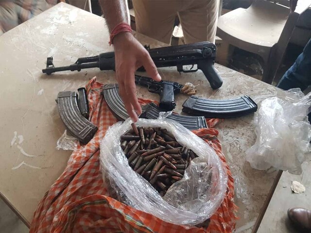 AK-47 के पार्ट्स मिले पर सभी आरोपी बरी हो गए... क्या देश की सुरक्षा से  खिलवाड़ हो रहा? सवाल बड़ा पर जवाब कौन देगा