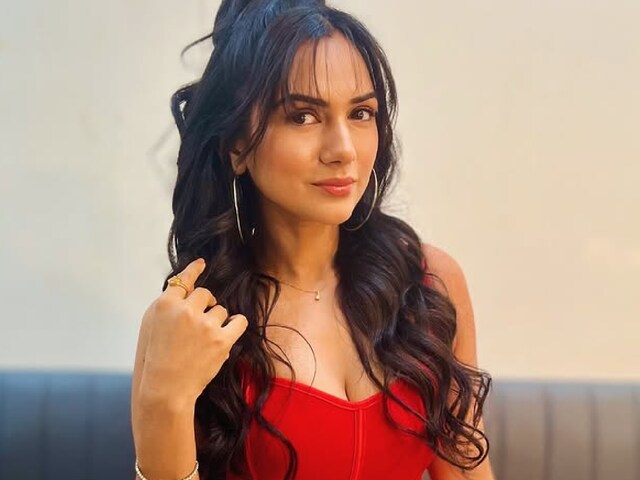 'Please give this number...', online fraud happened with Gaurav Khanna's wife Akanksha
