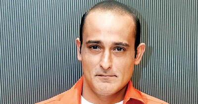 किरदारों में फूंक देते हैं जान 