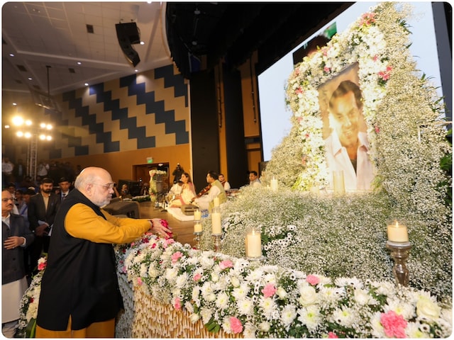 एक बार धर्मेंद्र जी का फोन आया था... शाह ने बॉलीवुड के ही-मैन को यूं किया याद