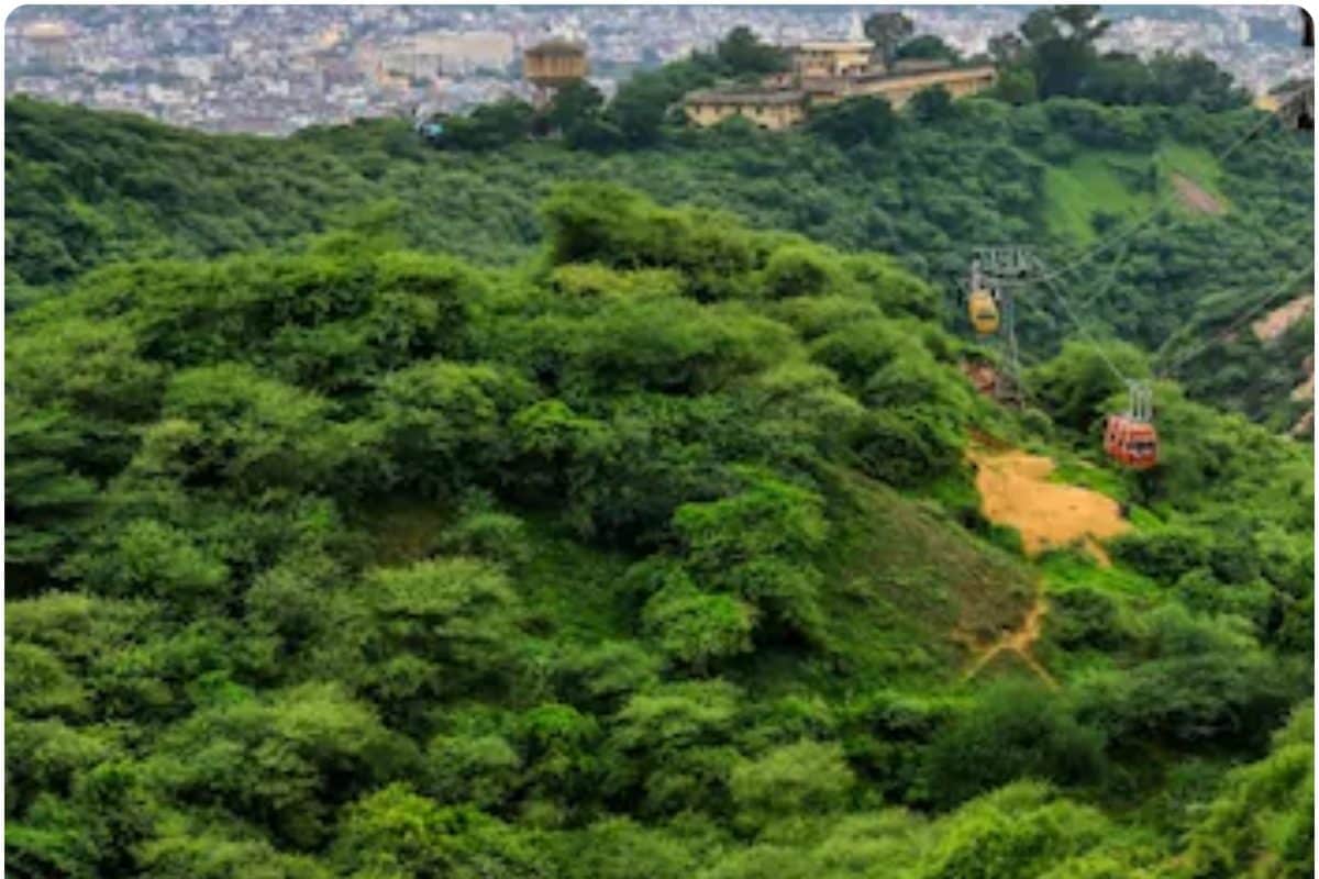 अरावली के सिर्फ 019% हिस्से में किया जा सकता है खनन कांग्रेस फैला रही झूठ