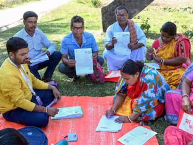 85 लाख वोटर्स के पिता का नाम गलत, 13 लाख के मां-बाप एक, SIR ने पकड़ा गजब झोल