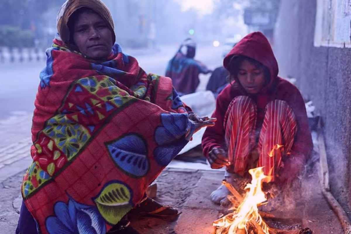 IMD Aaj Ka Mausam: एकसाथ आ रही 3 तूफानी मुसीबत आधे भारत पर शीतलहर का साया दो दिन जरा संभल कर रहें