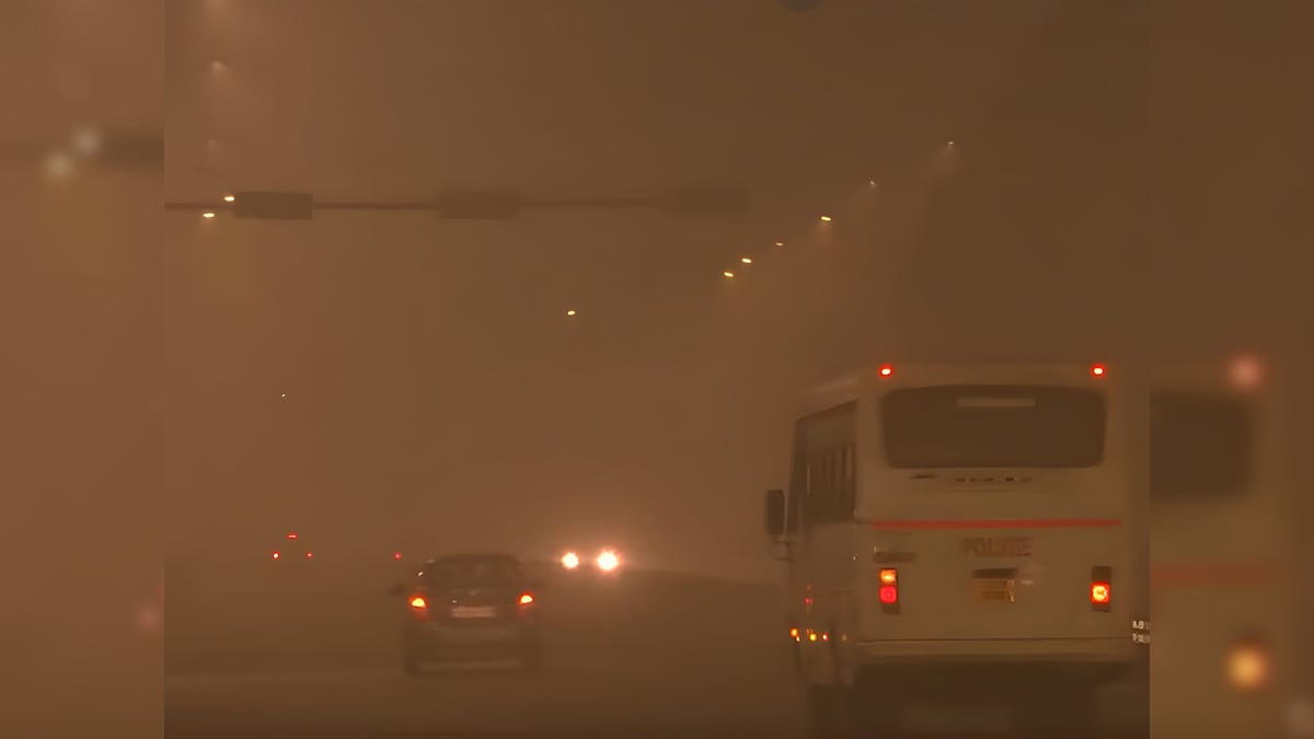 Live: दिल्ली में सांस लेना भी दूभर, AQI पहुंचा 500 के पास, GRAP-IV हुआ लागू