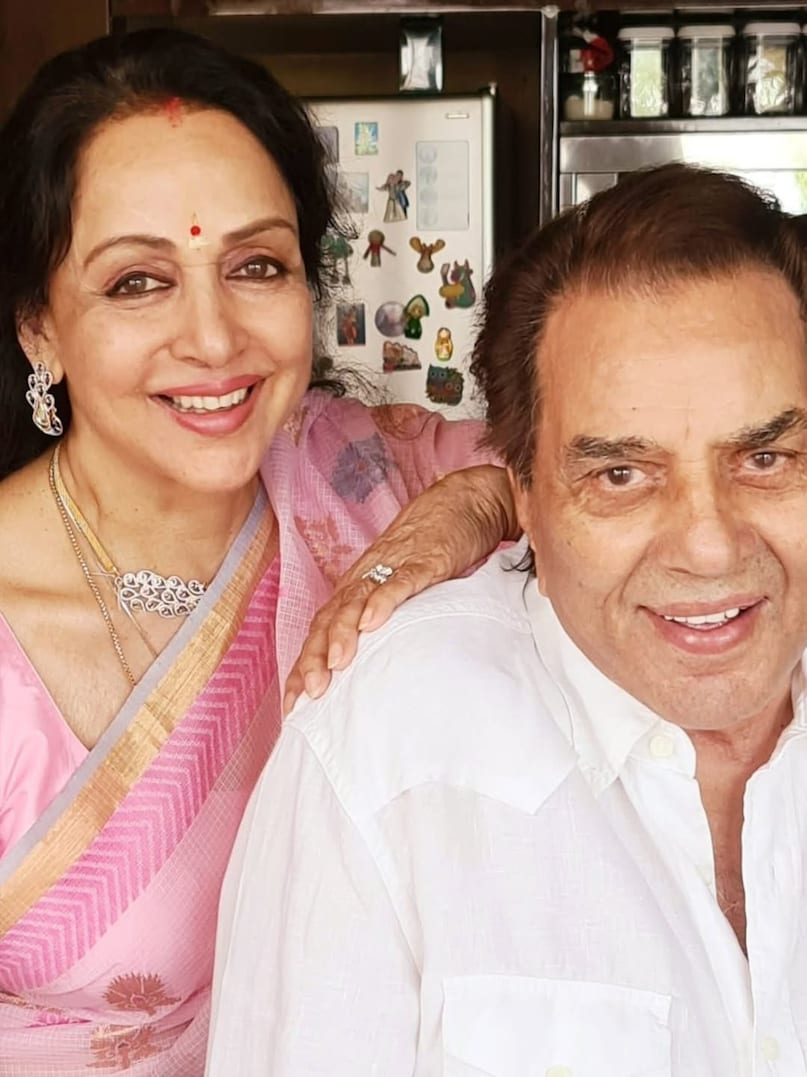 Dharmendra, Dharmendra news, Dharmendra wife, Dharmendra family, prakash kaur, prakash kaur news, hema malini, hema malini news, bollywood news, Dharmendra marriage, Dharmendra first marriage, Dharmendra second marriage, Dharmendra first wife