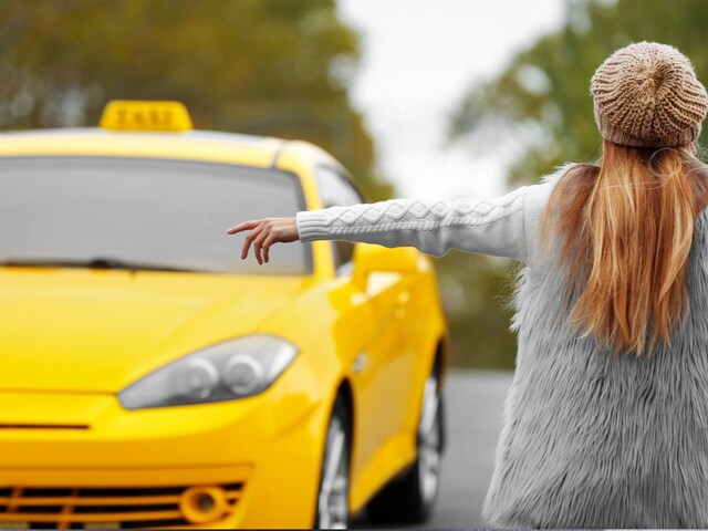 बिना ड्राइवर वाली टैक्सी से जा रही थी महिला, अचानक उठा लेबर पेन, फिर जो हुआ...