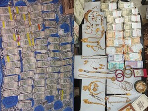 विजिलेंस की रेड में पकड़ा गया करोड़पति तहसीलदार