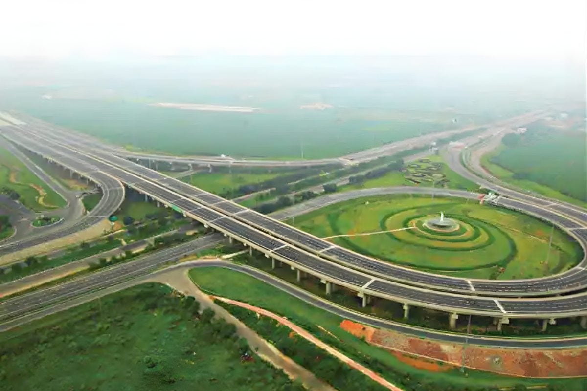 नोएडा: अपनों के रोड़े से संकट में घिरा एक्सप्रेसवे अब बची है केवल यह उम्‍मीद