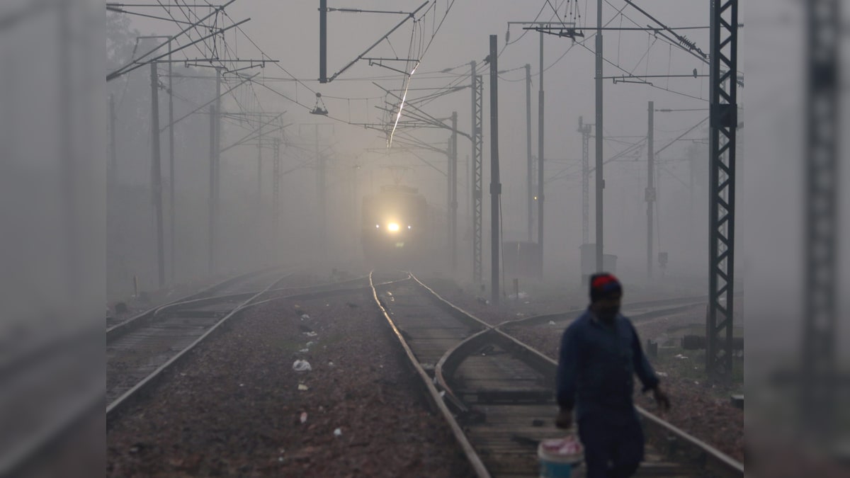 कोहरे के निपटने के लिए रेलवे का एक्‍शन प्‍लान, वंदेभारत की अतिरिक्‍त रेक तैयार