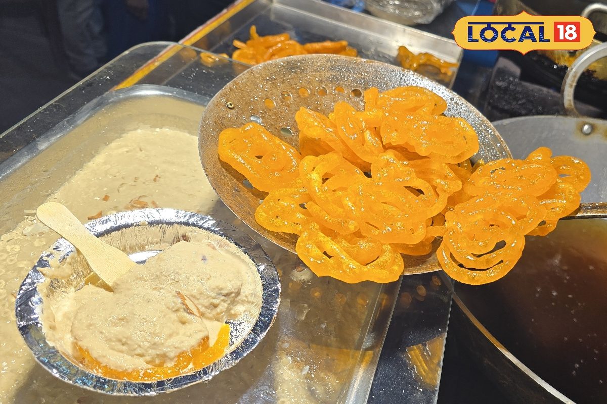 डिग्री के बाद भी नहीं मिली नौकरी पर नहीं हुए हताश शहर को परोसने लगे मिठास