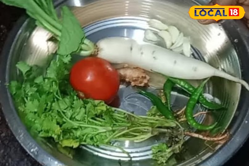 सामग्री इसे बनाने के लिए मूली कद्दूकस की हुई, लहसुन 8 से कलियाँ, हरी मिर्च, लाल मिर्च पाउडर, नमक स्वादानुसार, नींबू का रस 2 चम्मच, सरसों का तेल 1 चम्मच, ताज़ा धनिया पत्ती बारीक कटी हुई चाहिए सामग्री इसे बनाने के लिए मूली कद्दूकस की हुई, लहसुन 8 से कलियाँ, हरी मिर्च, लाल मिर्च पाउडर, नमक स्वादानुसार, नींबू का रस 2 चम्मच, सरसों का तेल 1 चम्मच, ताज़ा धनिया पत्ती बारीक कटी हुई चाहिए