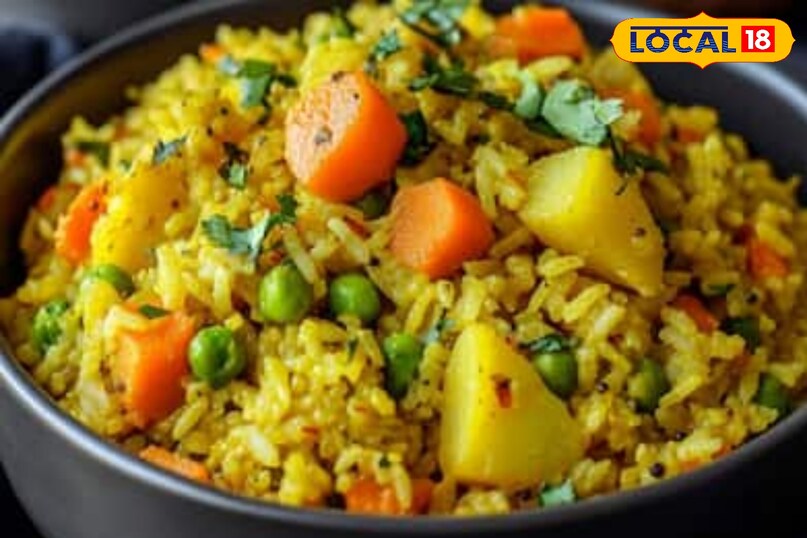 घर पर बनाये मिक्स वेज खिचड़ी 