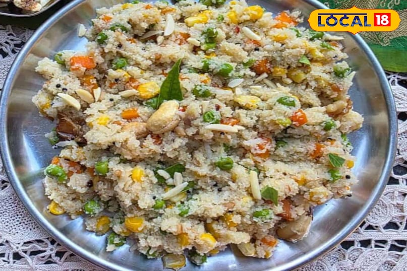 सब्ज़ी उपमा सूजी से बना यह पारंपरिक व्यंजन गाजर, मटर और बीन्स जैसी रंगीन सब्ज़ियों से भरपूर है। सरसों, करी पत्ता और लाल मिर्च के तड़के से इसका स्वाद और सुगंध बढ़ जाता है। सब्ज़ी उपमा सूजी से बना यह पारंपरिक व्यंजन गाजर, मटर और बीन्स जैसी रंगीन सब्ज़ियों से भरपूर है। सरसों, करी पत्ता और लाल मिर्च के तड़के से इसका स्वाद और सुगंध बढ़ जाता है।