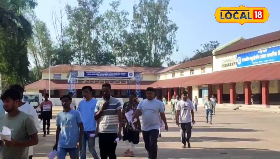 पटवारी एग्जाम के बाद छात्रों के रिएक्शन: मैथ्स हार्ड, GK और इंग्लिश रही आसान