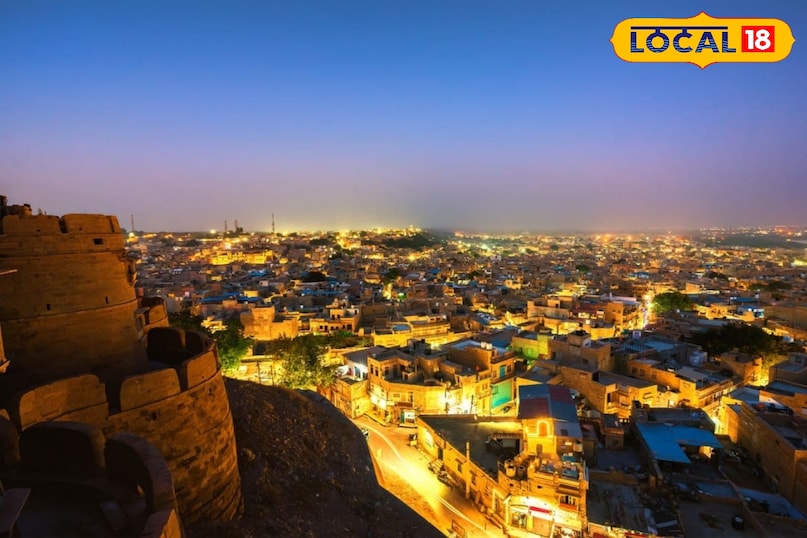 जैसलमेर अपने अनोखे रेगिस्तान सफारी अनुभव के लिए भी जाना जाता है