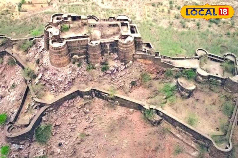 देवगढ़ किला 