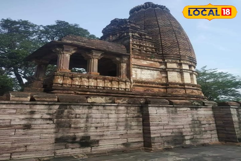 Chandreh Shiva Temple, Monastery