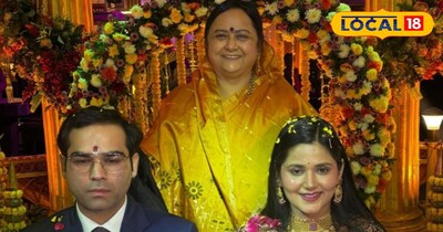 युवा नेता और मशहूर साध्वी की प्रेम कहानी 