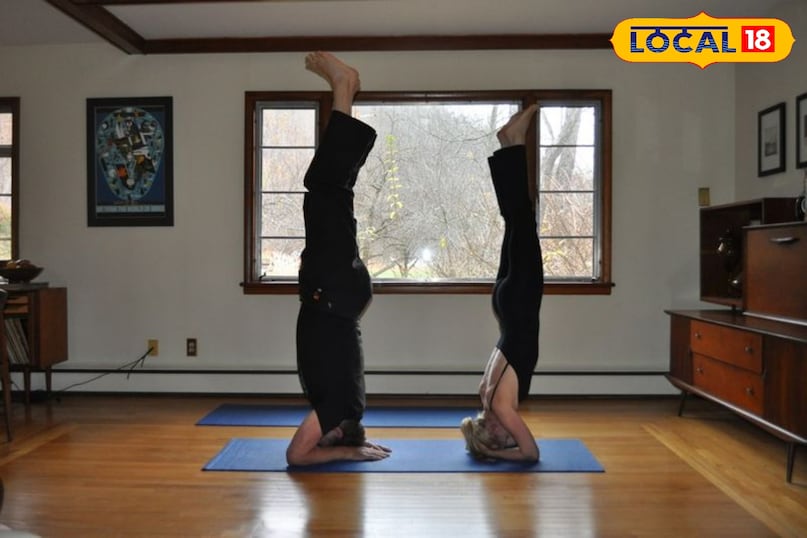 Head stand Head stand