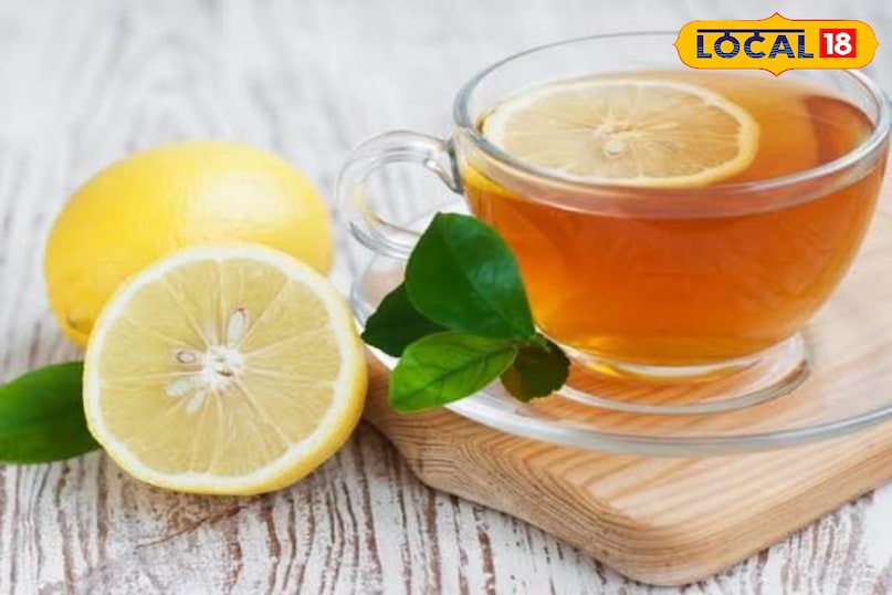 उन्होंने कहा कि यदि छलनी बहुत ज्यादा गंदी हो गई है, तो नींबू का रस और डिटर्जेंट का मिश्रण सबसे बेहतर है. एक पैन में गुनगुना पानी लें, उसमें डिटर्जेंट पाउडर और थोड़ा नींबू निचोड़ दें. इस घोल में छलनी को डुबोकर 5 मिनट छोड़ दें. नींबू की खटास चिकनाई को काट देती है और स्टील पर नई चमक आ जाती है.