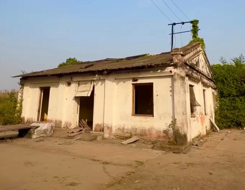 खाली फैक्ट्रियां और वीरान गलियां डालमियानगर की याद दिलाती हैं.