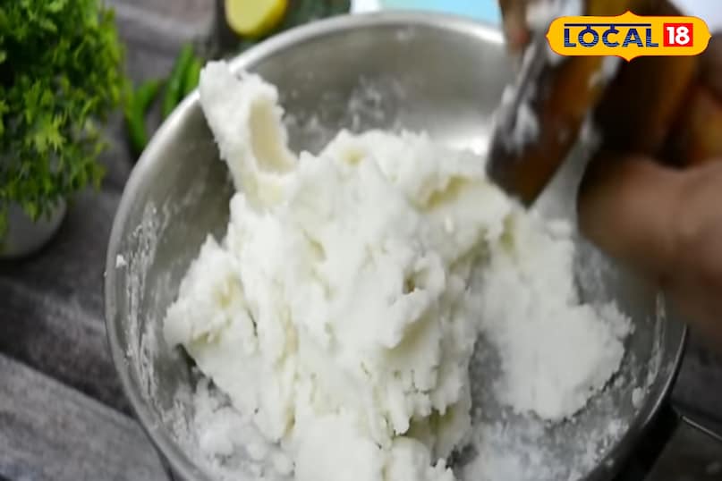 आटे को खूब मसलिए आटे को खूब मसलिए