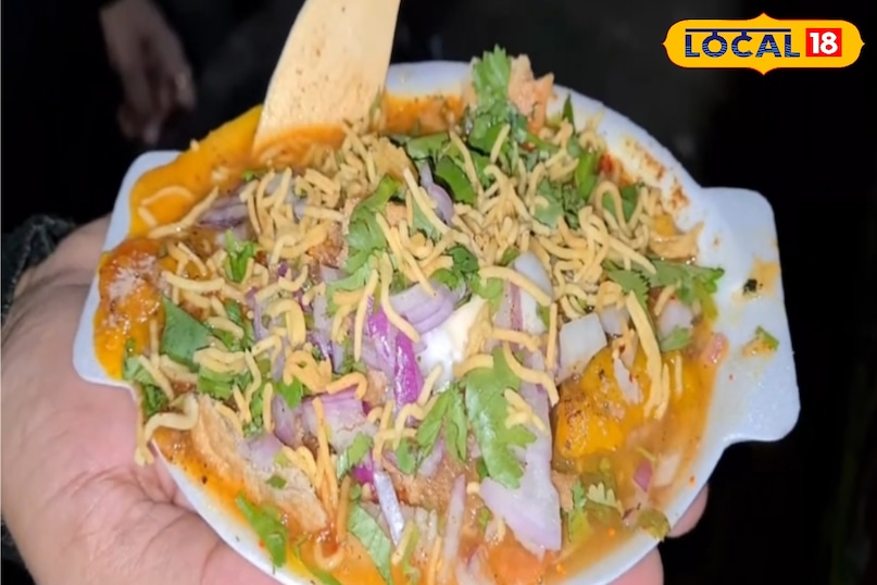 देवघर का बिगबजार के पास चाट दुकान देवघर का बिगबजार के पास चाट दुकान