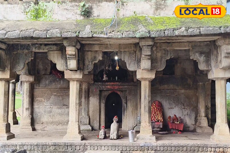 1643 ई. में पत्थरों से बना कपिलनाथ मंदिर 