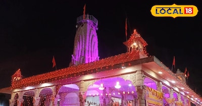 भूत पिशाच निकट नहीं आवे, महावीर जब नाम सुनावे